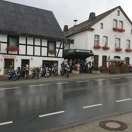 Zur Post Szálloda *